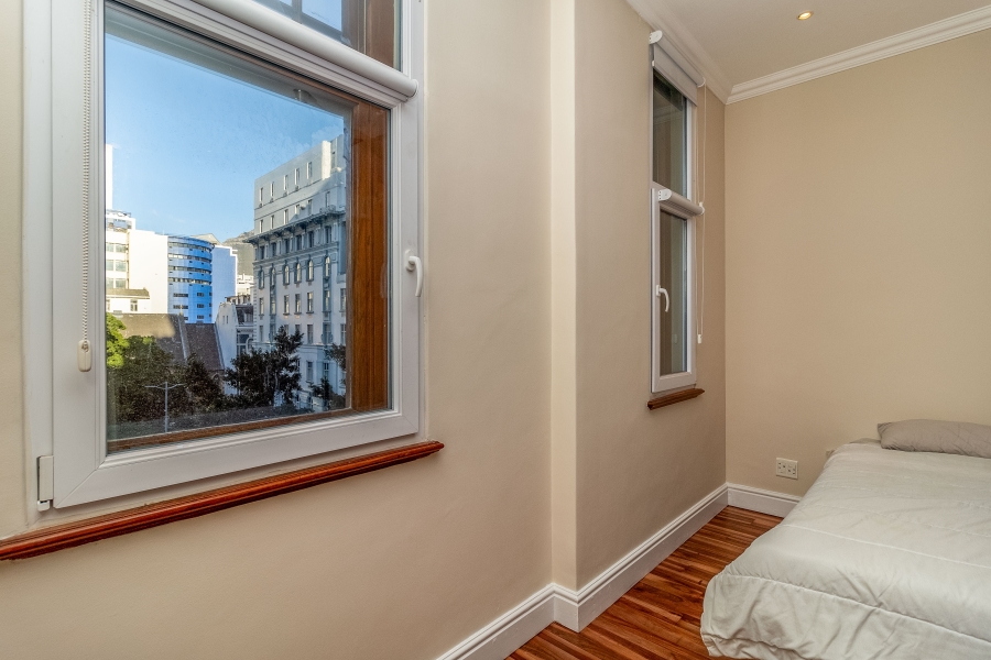 2 Bedroom Property for Sale in Cape Town City Centre Western Cape